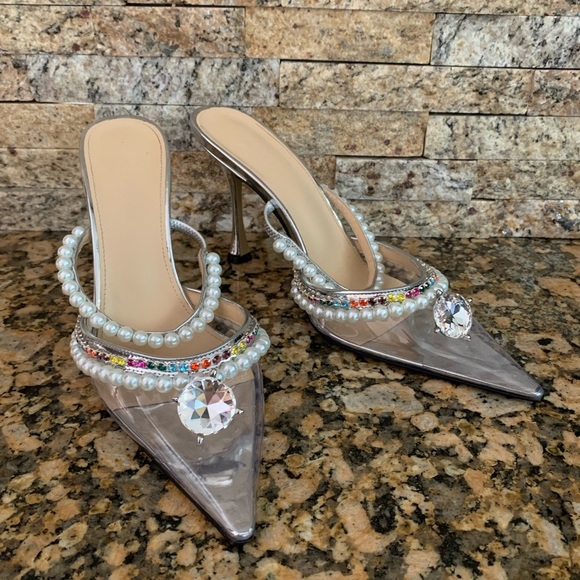 Mach & Mach Diamond of Elizabeth Imitation Pearl Pointed Toe Mule - Picture 4 of 12